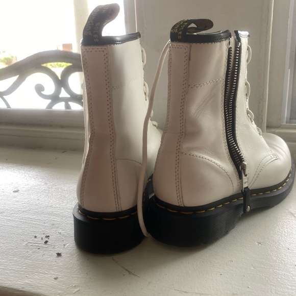 White Dr. Martens, two zippers, and laces, size 8 - Picture 4 of 5